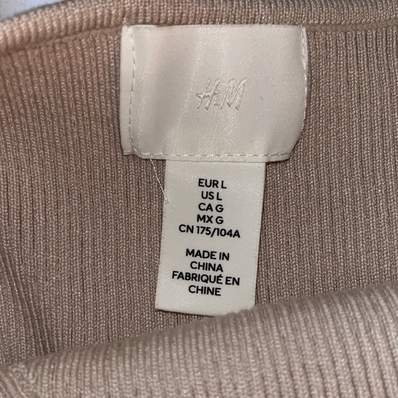 H&M Tank top - LARGE - Picture 5 of 6